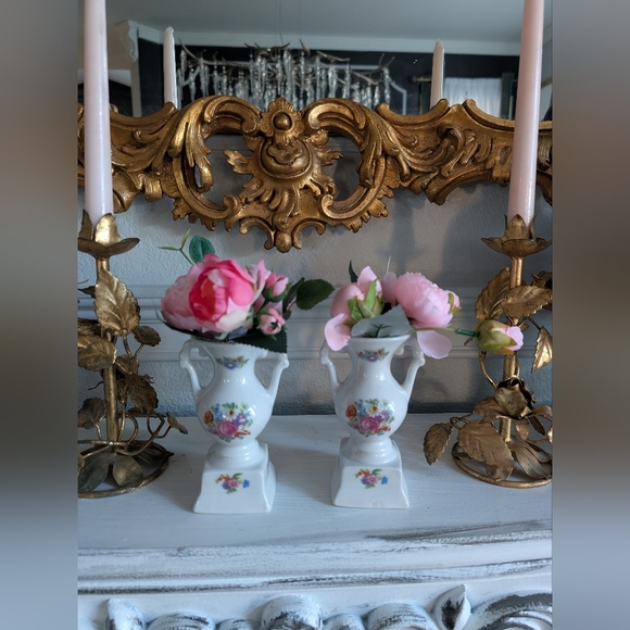 Vintage, Set of 2, Ceramic Floral Pedestal Vase w/ handles, Painted Roses - Picture 2 of 7